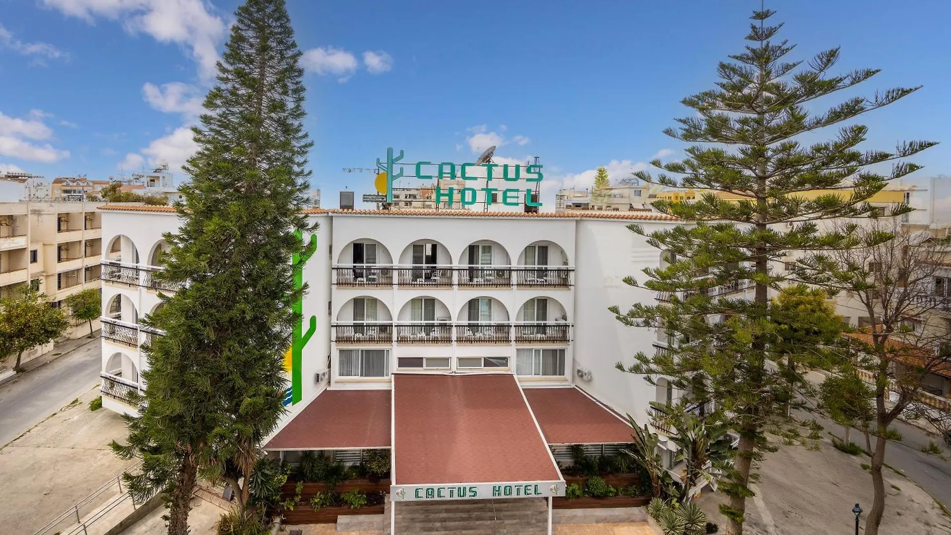 **  Cactus Hotel Lárnaka Ciprus